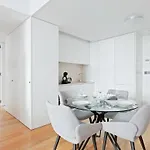 Spacious 1 Bedroom Near Baixa