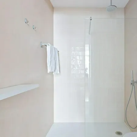Spacious 1 Bedroom Near Baixa