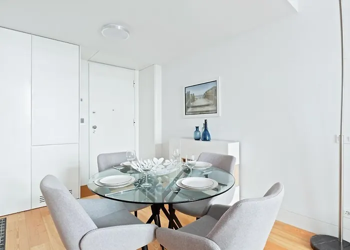 Spacious 1 Bedroom Near Baixa *