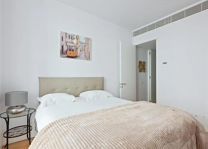 Appartement Spacious 1 Bedroom Near Baixa Lissabon