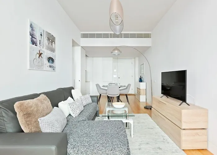 Appartement Spacious 1 Bedroom Near Baixa Lissabon