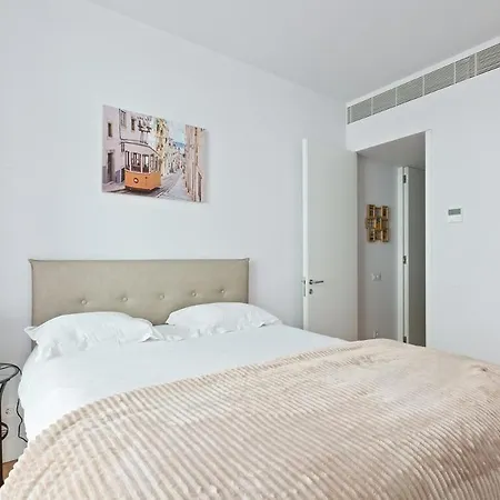 Apartment Spacious 1 Bedroom Near Baixa Lisbon