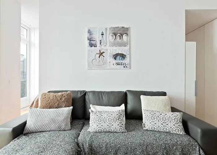 Spacious 1 Bedroom Near Baixa *